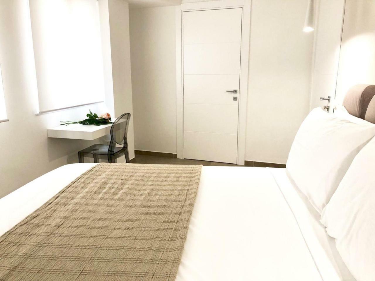 Suitesgaribaldi Cagliari Eksteriør bilde